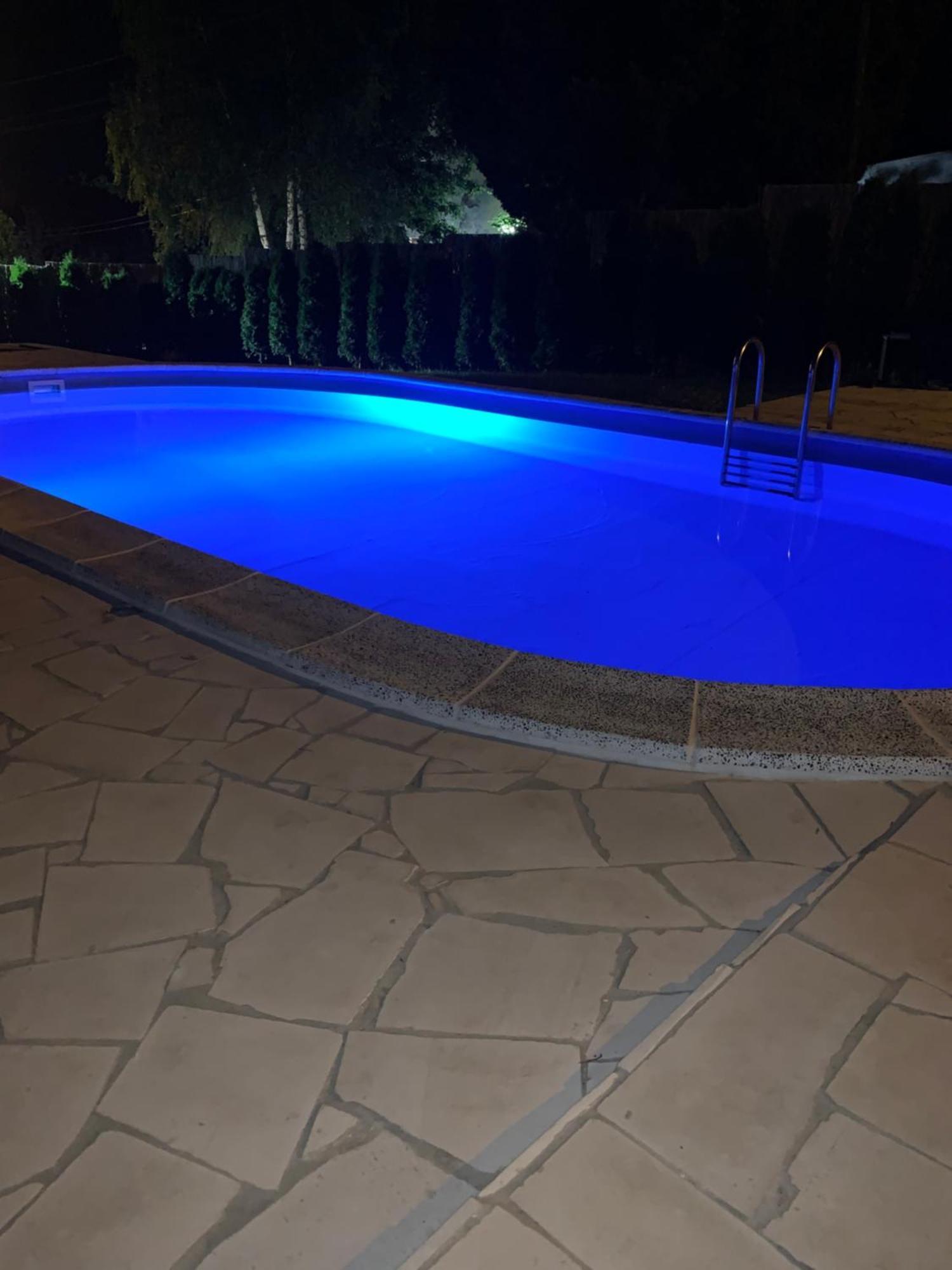 Mika'S Poolhouse Villa Belgrad Exterior foto